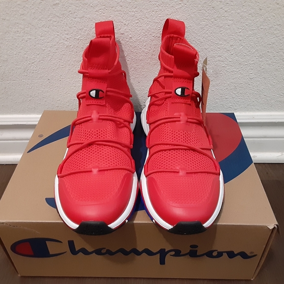 Champion - Picture 3 of 4